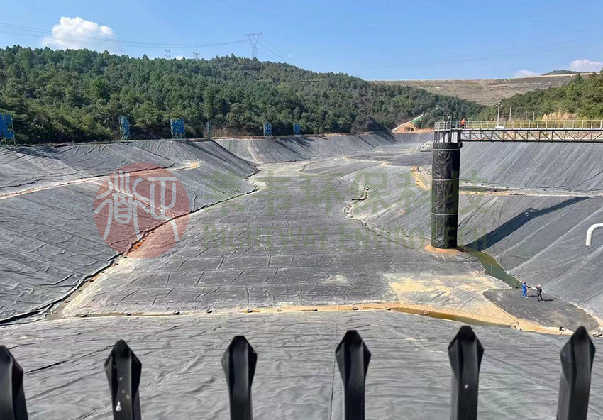 云天化磷石膏堆场